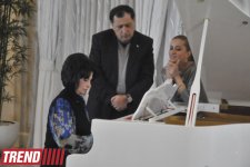 Аян Бабакишиева реализовала проект с известными деятелями культуры Азербайджана (фотосессия)