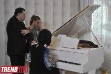 Аян Бабакишиева реализовала проект с известными деятелями культуры Азербайджана (фотосессия)