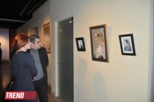 В Баку открылась выставка, посвященная памяти художника Уджала Ахвердиева (фото)