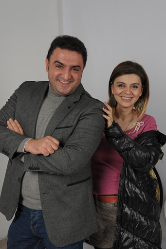 Телеведущие Фарид и Орхан Рзаевы провели новогоднюю акцию "Cheese" (фотосессия)