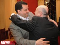 Мужчина в полном расцвете сил - 50-летний юбиляр, заслуженный артист Азербайджана Чингиз Ахмедов (фото)