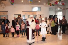 В Баку прошла новогодняя викторина для детей (фото)