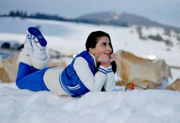 Телеведущая Нана Агамалыева реализовала фотопроект в Улудаге (фотосессия)