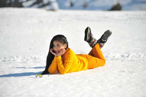 Телеведущая Нана Агамалыева реализовала фотопроект в Улудаге (фотосессия)