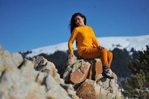 Телеведущая Нана Агамалыева реализовала фотопроект в Улудаге (фотосессия)