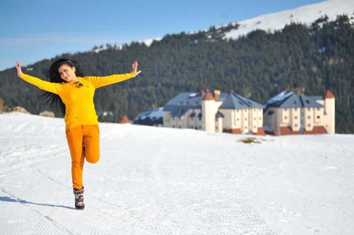 Телеведущая Нана Агамалыева реализовала фотопроект в Улудаге (фотосессия)