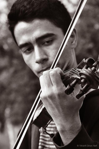 Эльхан Алиев представил фотопроект "Лицо человека": "Можно найти шифр к пониманию человека" (фото)