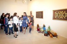 Первая леди Азербайджана приняла участие в выставке «Большие дела умелых рук» (ФОТО)