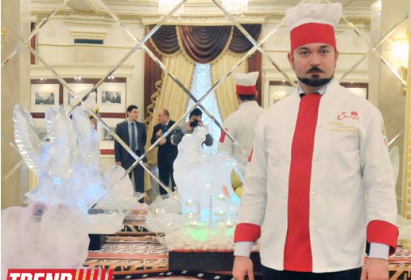 Необычные ледяные фигуры - вазы для фруктов кулинара Джейхана Нура (фотосессия)