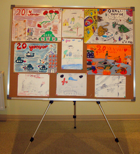 Трагедия 20 января в рисунках детей (фотосессия)