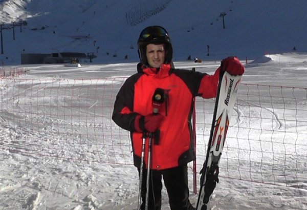 Азербайджанский телеведущий рассказал об уникальном туристическом комплексе "Шахдаг" (фото)