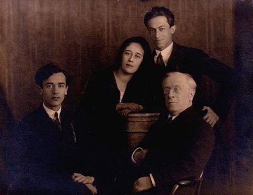 Лев Ландау - 105: Гений из Баку, детские и юношеские годы (фото)