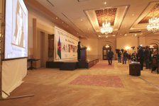 Первая леди Азербайджана объявлена в Пакистане «Символом гуманизма – человеком 2012 года» (версия 2) (ФОТО)