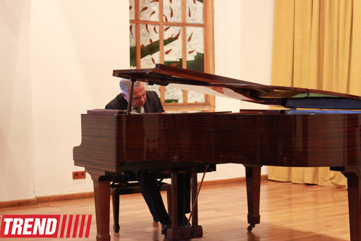 В Баку состоялся концерт, проведенный в рамках дней немецко-французской культуры (фотосессия)