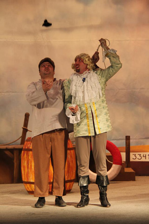 В Баку состоялась премьера спектакля по пьесе Мольера "Проделки Скапена" (фото)