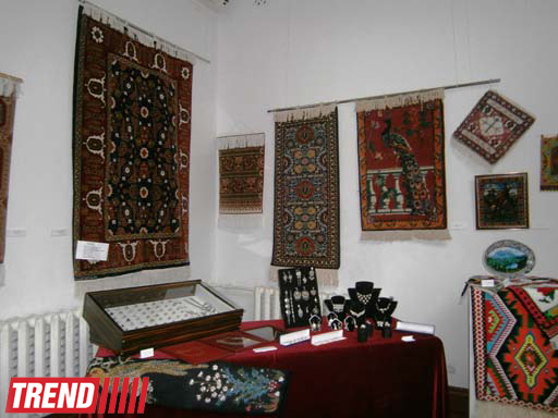 В Азербайджане представлены потрясающие работы народных умельцев  (фотосессия)