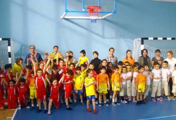 В Баку прошел детский спортивный "Праздник силы и ловкости" (фотосессия)