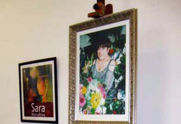 Календари с картинами Сары Манафовой изданы в Венгрии (фото)