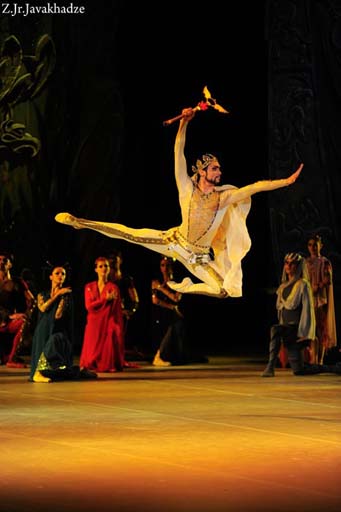 В Баку состоится показ балета "Семь красавиц", посвященный юбилею Гара Гараева (фотосессия)