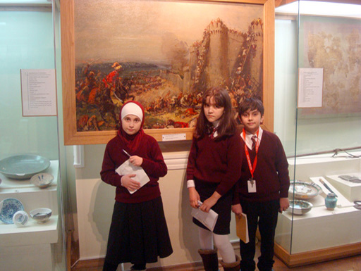 Бакинские школьники принимают участие в конкурсе "Музей истории глазами детей" (фотосессия)