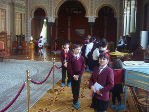 Бакинские школьники принимают участие в конкурсе "Музей истории глазами детей" (фотосессия)