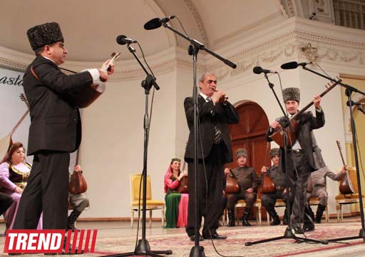 В Баку состоялся "Вечер дастана" ашугов (фотосессия)