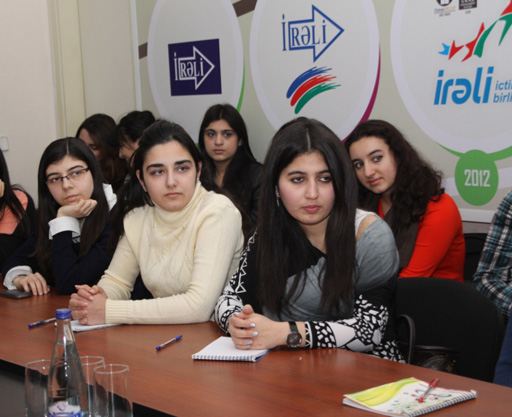 Фахрия Халафова приняла участие в проекте "Дипломатический протокол" (фотосессия)