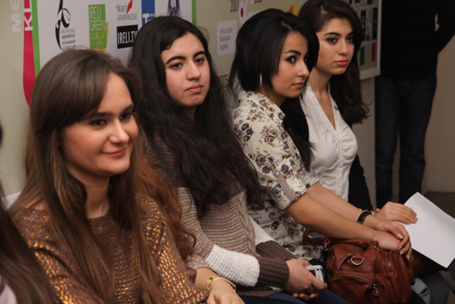 Фахрия Халафова приняла участие в проекте "Дипломатический протокол" (фотосессия)