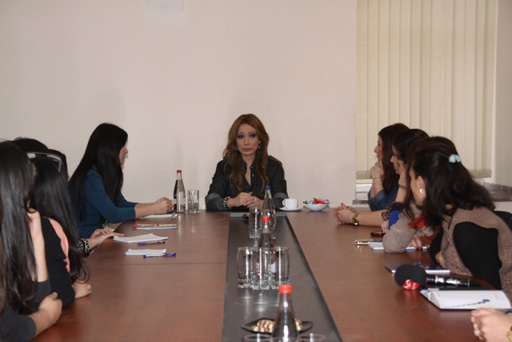 Фахрия Халафова приняла участие в проекте "Дипломатический протокол" (фотосессия)