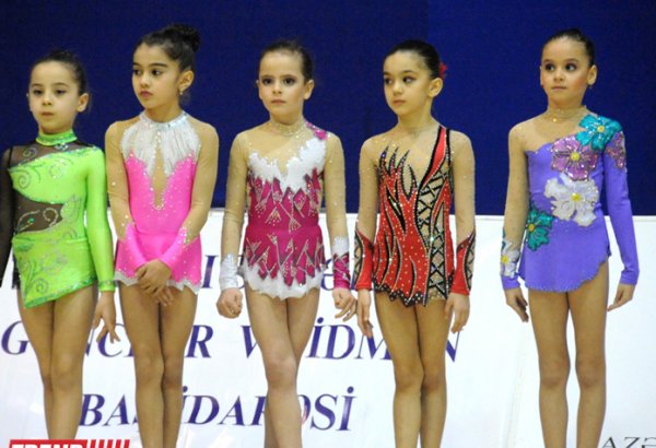 Определились первые победители ХХ первенства Баку по художественной гимнастике (ФОТО)