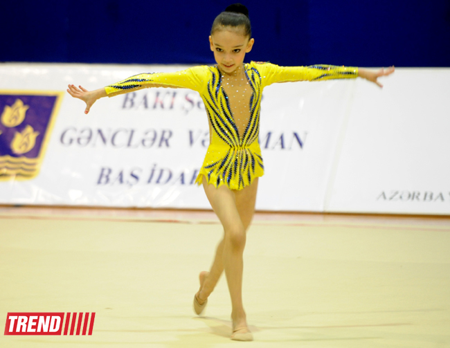 Определились первые победители ХХ первенства Баку по художественной гимнастике (ФОТО)