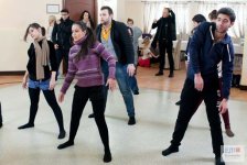 Участники телепроекта "Большая сцена" станцевали Gangnam Style (видео -фото)