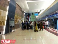 Путешествие по Дубаю: уникальное метро без машинистов и спецвагоны - глазами азербайджанца (фотосессия)