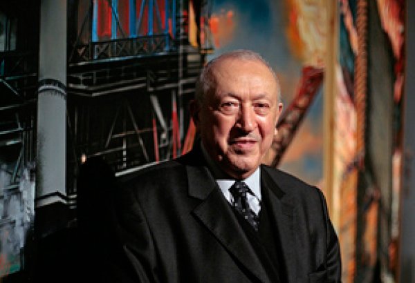 В Третьяковской галерее проходит выставка работ Таира Салахова (ФОТО)