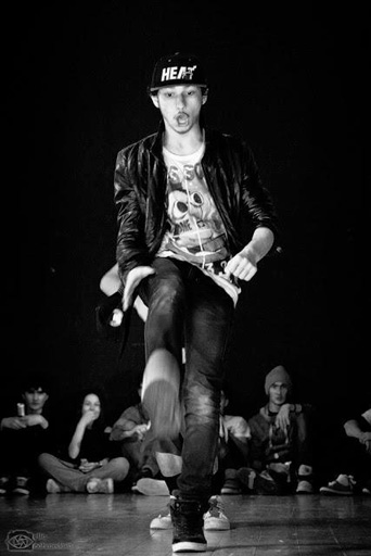 Определены победители чемпионата Баку по различным видам танца (фотосессия)