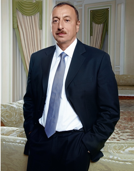 Интервью журналу "Баку" Президента Азербайджана Ильхама Алиева и Первой леди Мехрибан Алиевой (ФОТО)