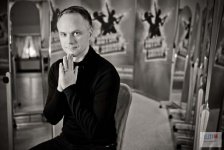 Я могу указать пальцем, где Луна, но путь они должны найти сами -  Теет Каск, режиссер проекта "Большая сцена" (фото)