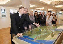 Президент Сербии и его супруга побывали в Фонде Гейдара Алиева (ФОТО)