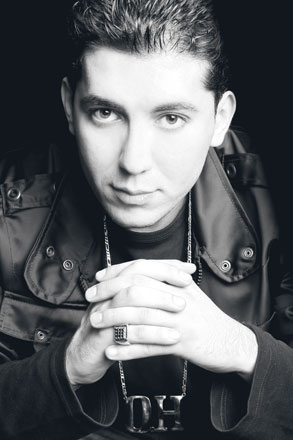 Солистка госансамбля "Гая"  и молодой рэпер готовят проект "Nəbzimi tut"