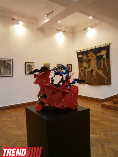 В Баку представили "Диалог красок" азербайджанских художников  (фотосессия)