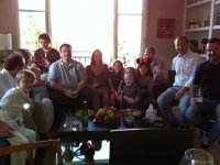 Азербайджанка проводит в Париже акцию "Подари келагаи другу": "Дети не должны забывать свои корни " (фото)