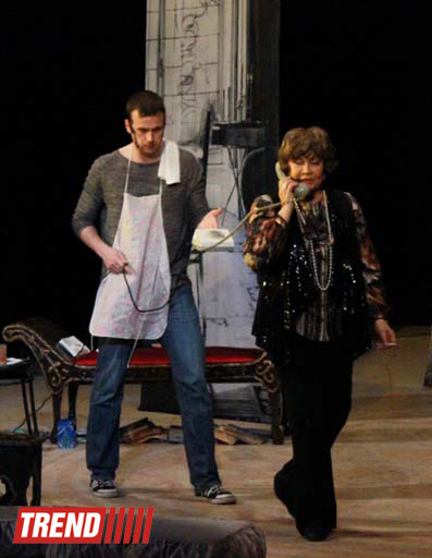 Лев Дуров и лучшие российские актеры представили в Баку спектакль "Аккомпаниатор" (фотосессия)