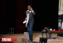 Лев Дуров и лучшие российские актеры представили в Баку спектакль "Аккомпаниатор" (фотосессия)