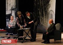 Лев Дуров и лучшие российские актеры представили в Баку спектакль "Аккомпаниатор" (фотосессия)