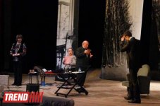 Лев Дуров и лучшие российские актеры представили в Баку спектакль "Аккомпаниатор" (фотосессия)