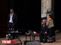 Лев Дуров и лучшие российские актеры представили в Баку спектакль "Аккомпаниатор" (фотосессия)