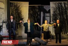 Лев Дуров и лучшие российские актеры представили в Баку спектакль "Аккомпаниатор" (фотосессия)