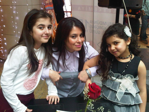 В Баку прошел благотворительный концерт, посвященный Международному дню детей, больных раком (фото)