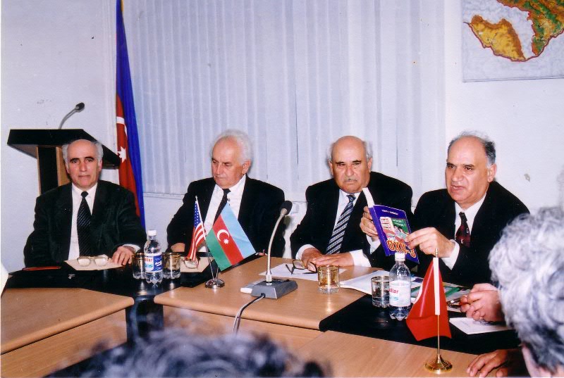 Видади Халилов - 70 лет: "Чем больше сделал ученый, тем яснее он видит, как много еще осталось сделать"  (фото)