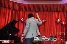 В Баку состоялось супершоу "Наша KZаша" из Казахстана и Comedy.AZ (фотосессия)